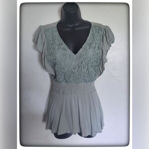 Vine and Valley Olive Green Peasant Top Sz S